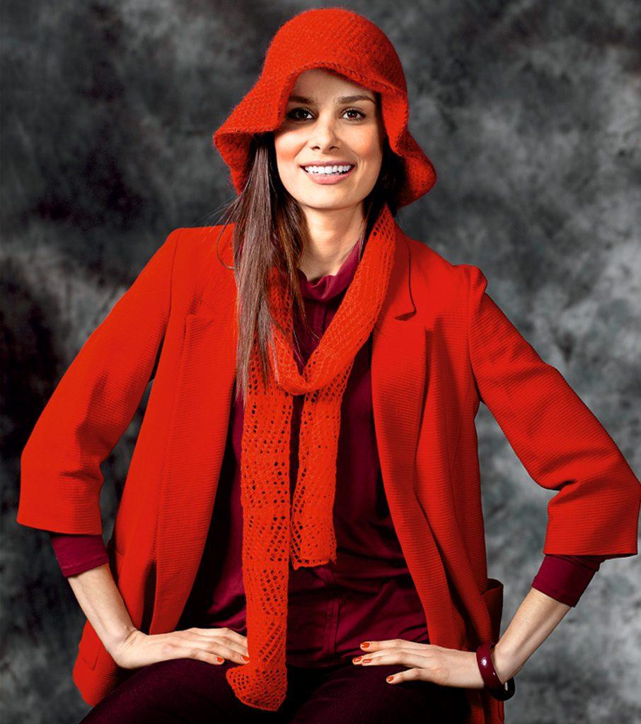 Какую шапку одеть с красной курткой